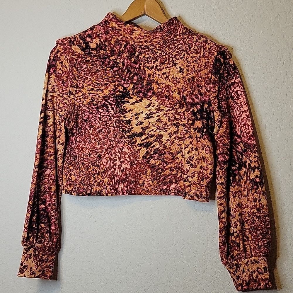 Juicy Couture Beachwood Abstract Animal Print Long Sleeve Crop Top